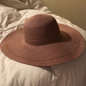 Lauren Conrad packable beach hat